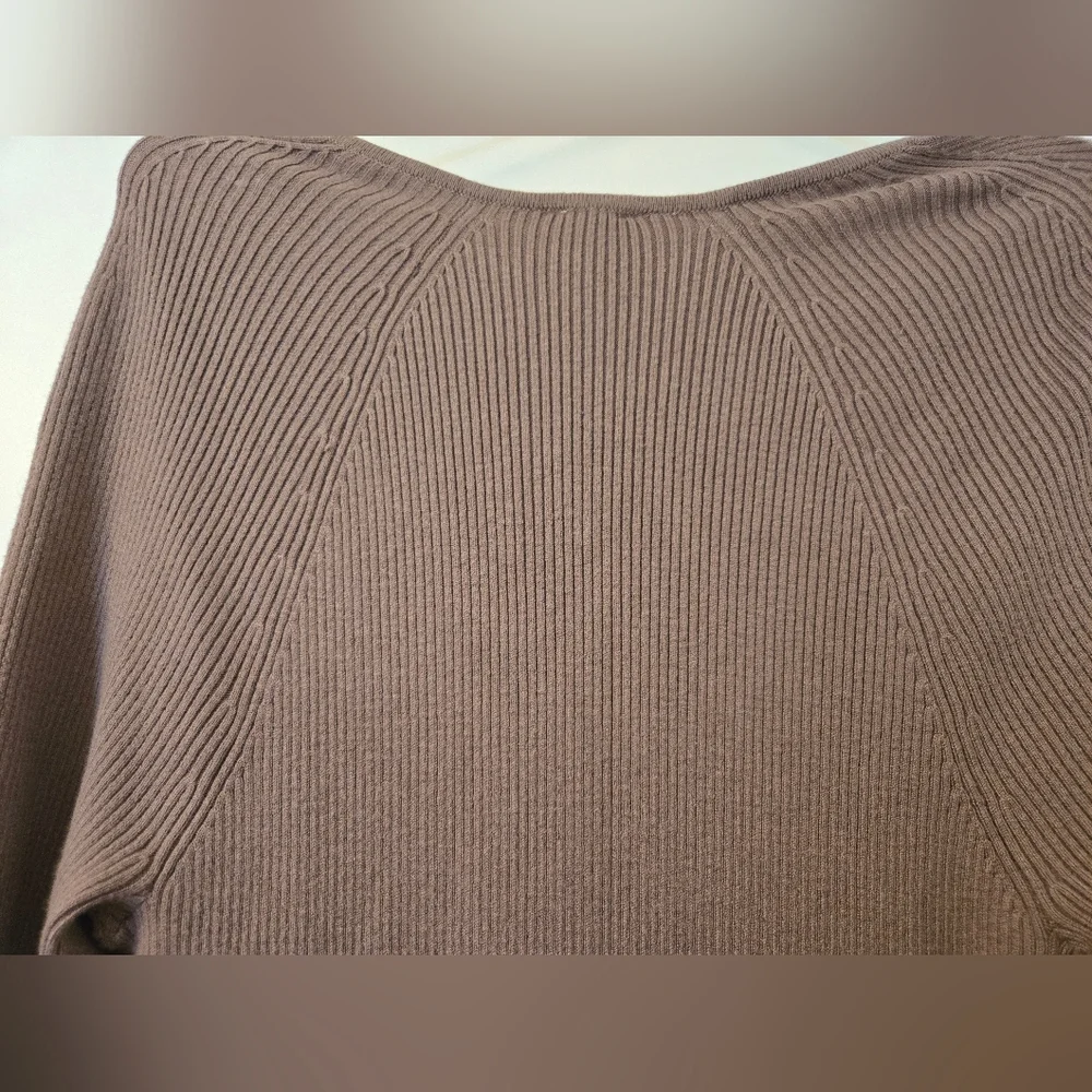 EUC‎ Abercrombie & Fitch Knit Ribbed Cutout Sweater Dress - Picture 10 of 13